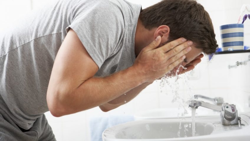 热水温温的沃恩